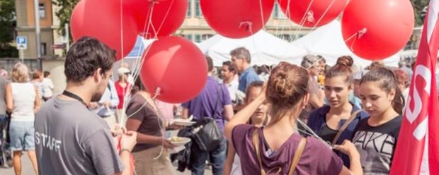 Veranstaltung SP mit roten Ballonen